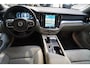 Volvo V60 B3 Essential Mild Hybride Automaat 163pk | Trekhaak | Google Maps & Internet in auto | Parkeerverwarming | Driver Assist & Driver Awareness | Climate Pack | |