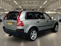 Volvo XC90 2.5 T 7 persoons, Bluetooth carkit, leder, trekhaak, garantie