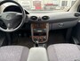 Mercedes-Benz A-klasse 140 Elegance, airco, cruisecontrol, schuif-/kanteldak af fabriek, trekhaak, nieuwe APK.