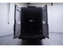IVECO Daily 35S16 160 pk L4H2 XXL Airco ECC, va 359,- p/mnd Iveco Daily 35S16 160 pk L4H2 XXL Airco ECC, va 371,- p/mnd Laadruimte Pakket, DAB+. PDC achter, 3-Zits
