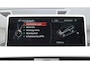 BMW X1 18d sDrive High Executive / head-up display / panoramadak / camera achter / zwart leer