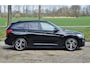 BMW X1 18d sDrive High Executive / head-up display / panoramadak / camera achter / zwart leer