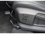 BMW X1 18d sDrive High Executive / head-up display / panoramadak / camera achter / zwart leer