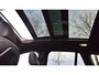 BMW X1 18d sDrive High Executive / head-up display / panoramadak / camera achter / zwart leer