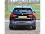 BMW X1 18d sDrive High Executive / head-up display / panoramadak / camera achter / zwart leer