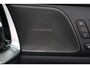 Volvo V60 B3 Plus Dark - Panorama/schuifdak - IntelliSafe Assist - 360° Camera - Harman/Kardon audio - Adaptieve LED koplampen - Verwarmde voorstoelen, stuur & achterbank - Parkeersensoren voor & achter - Standkachel - Elektr. inklapbare trekhaak - 18' LMV