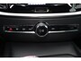 Volvo V60 B3 Plus Dark - Panorama/schuifdak - IntelliSafe Assist - 360° Camera - Harman/Kardon audio - Adaptieve LED koplampen - Verwarmde voorstoelen, stuur & achterbank - Parkeersensoren voor & achter - Standkachel - Elektr. inklapbare trekhaak - 18' LMV