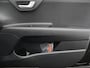 Kia Stonic 1.0 T-GDi MHEV 100PK DynamicLine LED koplampen - Apple Carplay/Android Auto - Achteruitrijcamera - Fabrieksgarantie tot 04-2031