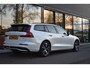 Volvo V60 B4 197pk Plus Dark | Schuifdak | Trekhaak | Harman/Kardon