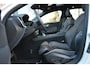 Volvo V60 B4 197pk Plus Dark | Schuifdak | Trekhaak | Harman/Kardon