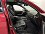 Jaguar F-Pace 2.0 Portfolio AWD 25t - Pano / Navi / Camera / Zwart Leder