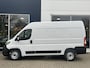 Peugeot Boxer GB 2.2 140PK BlueHDi L2H2 35 Zwaar | Navigatie | Apple Carplay & Android Auto | Verzwaarde vering | DAB+ | Climate control | Cruise control | Trekhaak