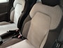 Renault Clio 1.0 TCe 90 GPF evolution / Levertijd in overleg / Airco / Apple Car Play & Android Auto / Bluetooth telefoonvoorbereiding / DAB / Kunstlederen interieurdelen / LED verlichting / Parkeersensoren achter