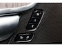 Volvo V90 T6 Recharge AWD Ultimate Dark - Luchtvering - Intellisafe Assist/Surround - Panoramisch schuif-/kanteldak - Harman Kardon Audio - Contourstoelen - Elektrisch bedienbare voorstoelen - Verwarmbare voorstoelen - Verwarmbare stuurwiel - Getint glas - 20’ LMV