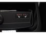 Volvo V90 T6 Recharge AWD Ultimate Dark - Luchtvering - Intellisafe Assist/Surround - Panoramisch schuif-/kanteldak - Harman Kardon Audio - Contourstoelen - Elektrisch bedienbare voorstoelen - Verwarmbare voorstoelen - Verwarmbare stuurwiel - Getint glas - 20’ LMV