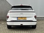Hyundai Kona Comfort Smart 65.4 kWh / Dodehoek sensor / Navigatie /  Achteruitrijcamera / Elektrische achterklep /
