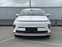Hyundai Kona Comfort 65.4 kWh + Warmtepomp / Warmtepomp + batterijverwarming / 3-fase Laden / Navigatie / Keyless Entry & Start en Go / Adaptieve Cruise Control /