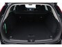 Volvo V60 Cross Country B5 AWD Ultimate Bright | Trekhaak | 360° Camera | Head-Up | Panoramadak | harman/kardon | ACC