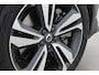 Volvo V60 Cross Country B5 AWD Ultimate Bright | Trekhaak | 360° Camera | Head-Up | Panoramadak | harman/kardon | ACC
