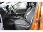 Renault Captur TCe 90 Intens | NL auto | Parkeersensoren voor en achter | Achteruitrijcamera |