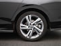 Volkswagen Golf Variant 1.5 eTSI R-Line 150 PK DSG | Automaat | Navigatie | Apple carplay | Stuur & voorstoel verwarming | Comfort pakket | Multimedia pakket | Achteruitrijcamera | Keyless |