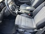 Volkswagen Passat Variant 1.6 TDI R-Line Panoramadak Virtual cockpit LED koplampen Camera Trekhaak KESSY Stoelverwarming Highline R line