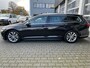 Volkswagen Passat Variant 1.6 TDI R-Line Panoramadak Virtual cockpit LED koplampen Camera Trekhaak KESSY Stoelverwarming Highline R line