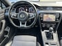 Volkswagen Passat Variant 1.6 TDI R-Line Panoramadak Virtual cockpit LED koplampen Camera Trekhaak KESSY Stoelverwarming Highline R line