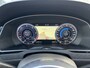 Volkswagen Passat Variant 1.6 TDI R-Line Panoramadak Virtual cockpit LED koplampen Camera Trekhaak KESSY Stoelverwarming Highline R line