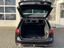 Volkswagen Passat Variant 1.6 TDI R-Line Panoramadak Virtual cockpit LED koplampen Camera Trekhaak KESSY Stoelverwarming Highline R line