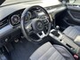 Volkswagen Passat Variant 1.6 TDI R-Line Panoramadak Virtual cockpit LED koplampen Camera Trekhaak KESSY Stoelverwarming Highline R line