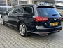 Volkswagen Passat Variant 1.6 TDI R-Line Panoramadak Virtual cockpit LED koplampen Camera Trekhaak KESSY Stoelverwarming Highline R line