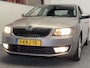 Skoda Octavia 1.2 TSI Greentech Elegance CRUISE CONTROL CLIMATE CONTROL BLEUTOOTH TELEFOOM MEDIA VOORBEREIDING PDC ZEER MOOI !! 3010 DEK