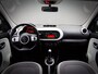 Renault Twingo 1.0 SCe Collection Sport (AIRCONDITIONING, BLUETOOTH, LICHTMETALEN VELGEN, SPEED LIMITER, MULTIFUNCTIONEEL STUUR)