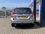 Volvo V70 1.6 T4 Nordic+ / NL-Auto / 180 PK / Dealer-Onderhouden / Trekhaak / Vol-Leder / Stoelverwarming / Standkachel / Cruise-Control / Xenon-Verlichting / Elektr. Kofferklep / Radio-Bluetooth / Navigatie / 16'' LMV / All-Season / ENZ.