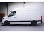 Mercedes-Benz Sprinter 319 CDI V6 190 pk Black&White Edition Aut. L2H2 Camera, 18" LMV, Apple Carplay, Laadruimte Pakket, Zwarte Grille 3-Zits