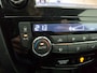 Nissan Qashqai Occasion automaat | Met trekhaak en parkeercamera | Tweedehands Nissan Qashqai automaat in zwart | Bomvolle auto