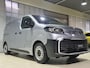 Toyota PROACE Electric Worker Navigator Extra Range L1 75 kWh Toyota PROACE Electric Worker Navigator Extra Range 75 kWh 3 persoons | Rijklaarprijs, direct leverbaar!
