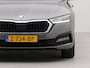 Skoda Octavia Combi 1.0 TSI Business Edition | Navigatie by App | Parkeersensoren voor en achter | Airco | Dakrails |