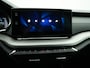 Skoda Octavia Combi 1.0 TSI Business Edition | Navigatie by App | Parkeersensoren voor en achter | Airco | Dakrails |