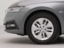 Skoda Octavia Combi 1.0 TSI Business Edition | Navigatie by App | Parkeersensoren voor en achter | Airco | Dakrails |