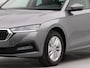 Skoda Octavia Combi 1.0 TSI Business Edition | Navigatie by App | Parkeersensoren voor en achter | Airco | Dakrails |