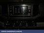 Volkswagen Crafter 2.0 TDI 140pk L3H3 L2H2 Euro6 Airco | Camera | Apple Carplay | Android Auto Parkeersensoren, Bijrijdersbank