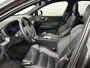 Volvo XC60 Recharge T6 AWD Plus Dark | Lightning Pack | Harman Kardon | 360o camera | Getint glas | | Achterbank verwarmd | Achterstoelen verwarmd | Apple Carplay/Android Auto|telefoonintegratie premium