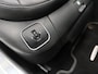 Mercedes-Benz SL 350 Youngtimer Zeer nette auto met lage km stand en volledige onderhoudshistorie aanwezig. Automaat, Airco, Leer, Navigatie, Sportstoelen, 6 Cilinder, PDC Cruise control, Elektrische stoelen met memory