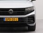 Volkswagen Touareg 3.0 TSi eHybrid 4MOTION R 462pk | Full options | Luchtvering | Trekhaak | Panoramadak |