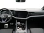 Volkswagen Touareg 3.0 TSi eHybrid 4MOTION R 462pk | Full options | Luchtvering | Trekhaak | Panoramadak |
