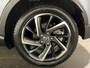 Toyota C-HR 2.0 Hybrid Bi-Tone