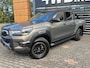 Toyota Hilux 2.8 TD AUT 2 PERS BPM VRIJ !! V.A € 53.900BTW OOK IN 2025 BPM VRIJ ! Wij leveren u deze 1e registratie auto naar wens  grijs kenteken  . deze CUSTOM HUNTER EDITION  kan naar uw specifieke wensen o DE GETOONDE ACCESSOIRES ZIJN TEGEN MEERPRIJS  LEVERBAAR