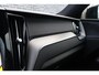 Volvo XC60 2.0 T6 Plug-in hybrid AWD Plus Dark | Long Range | Harman Kardon audio | Stoel en Stuurverwarming | Panoramadak | Achteruitrijcamera |